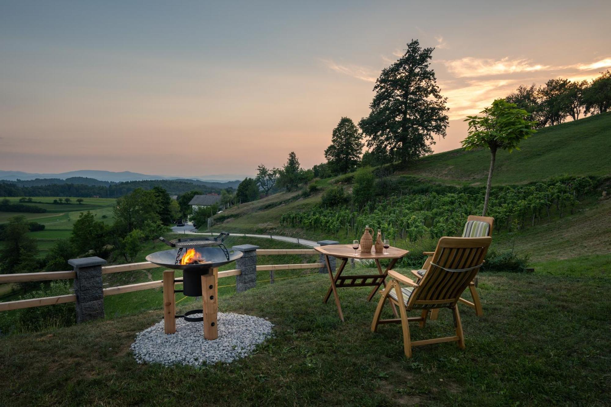Vineyard Cottage Krivic Trebelno Exterior foto